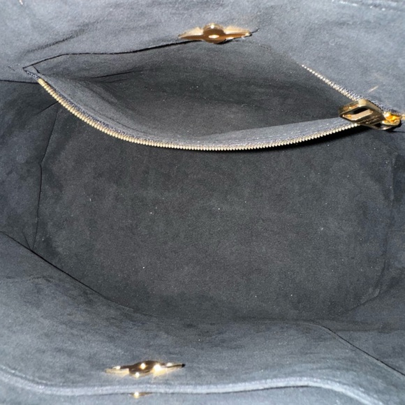 Louis Vuitton monogram flower boho bag. - Picture 12 of 13